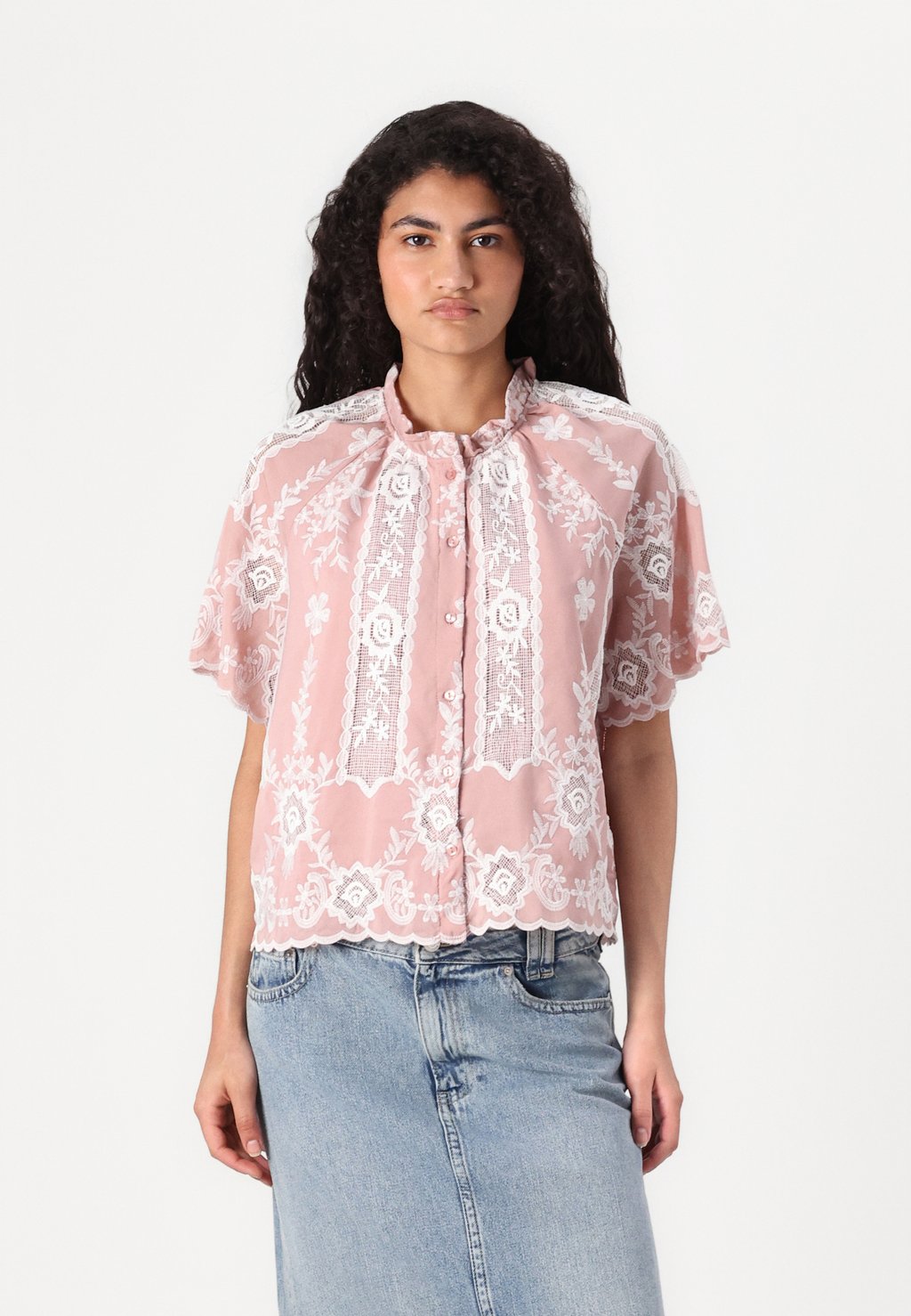 

Блузка на пуговицах EMINA EMBROIDERED SHIRT YAS, светло-розовый