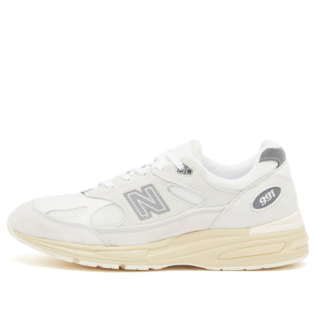 

Кроссовки U991Ow2, произведено в Великобритании New Balance, цвет wind chime