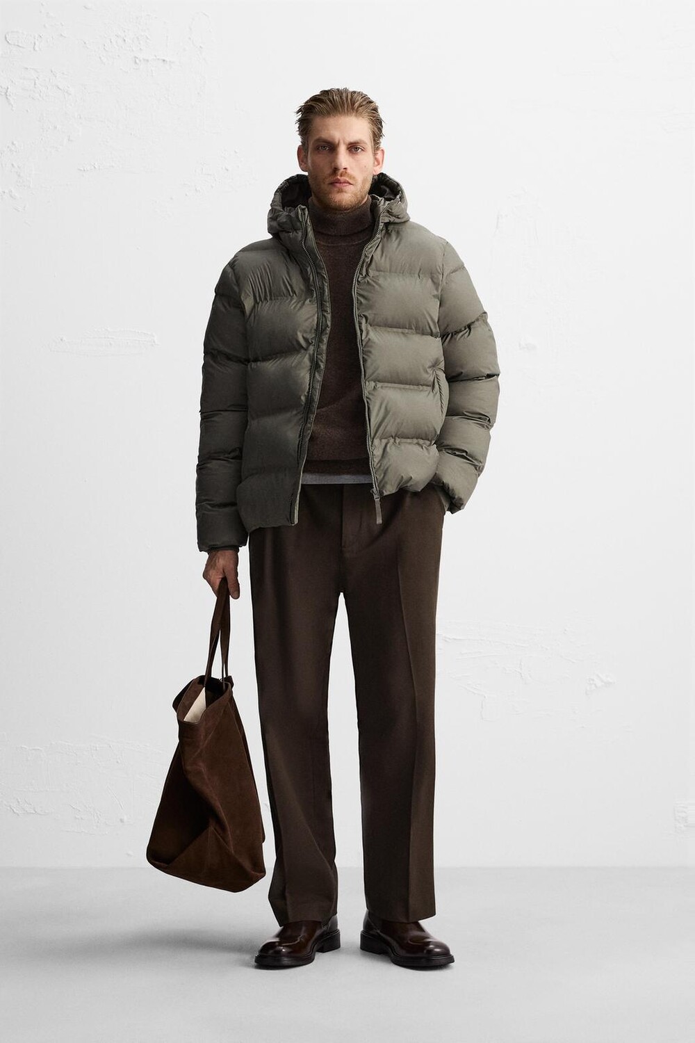 

Стеганая куртка с капюшоном ZARA, светлый хаки