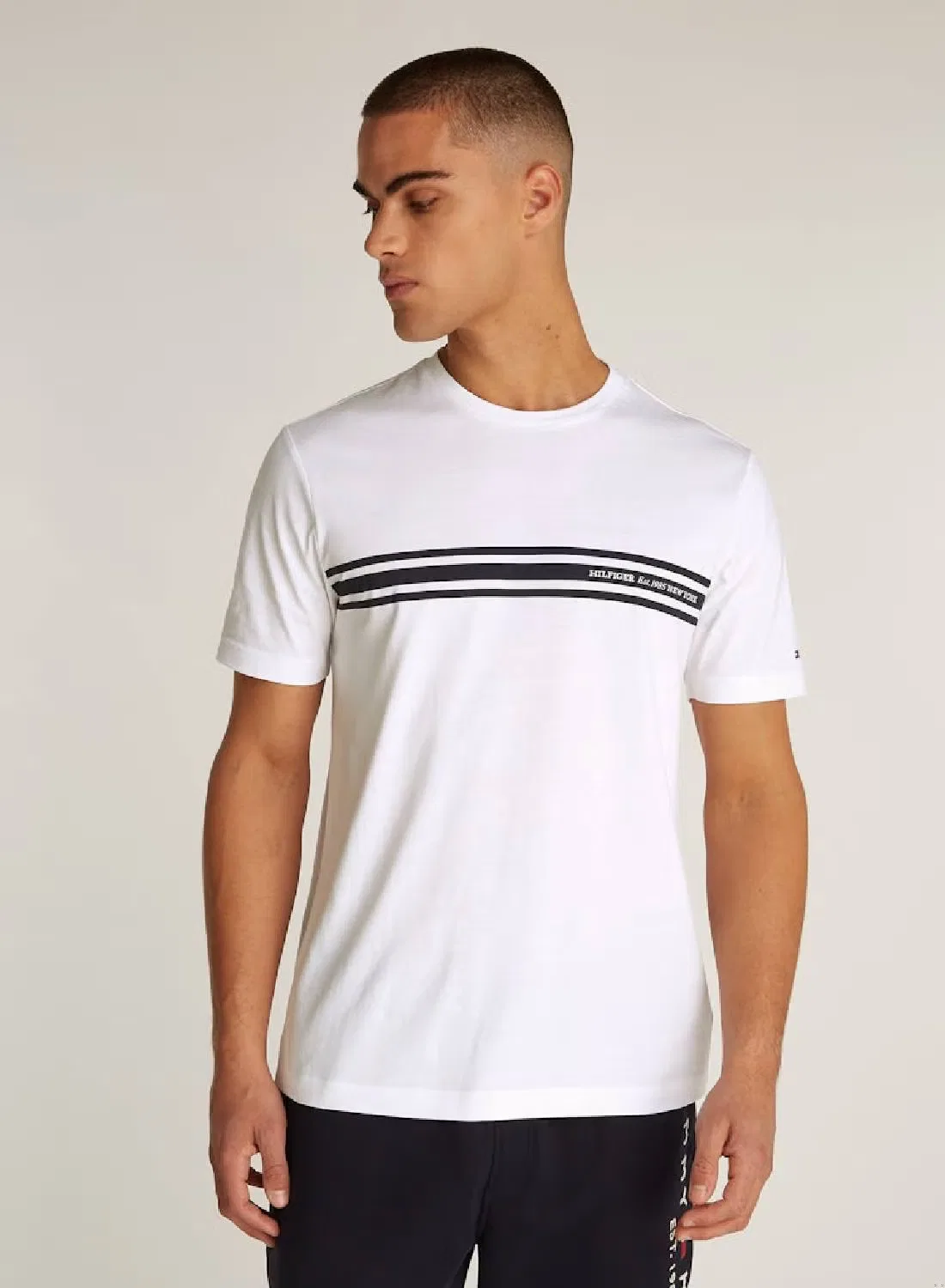 Футболка с полосатым принтом на груди Central Tommy Hilfiger, белый