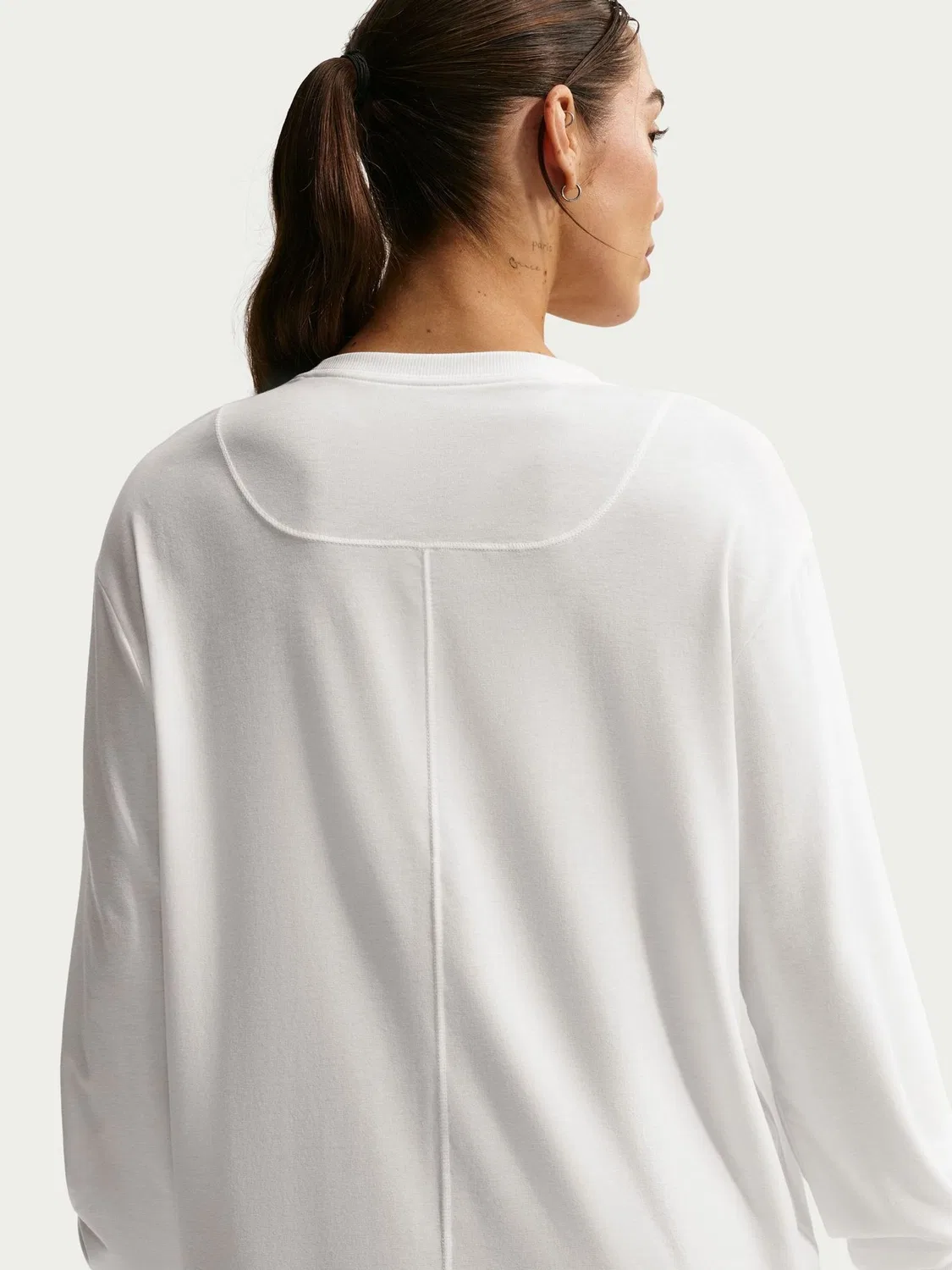 Футболка с длинным рукавом Nike One Relaxed Dri-FIT, белый/черный — фото 4