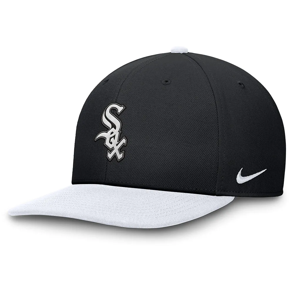 

Бейсболка Nike MLB Chicago White Sox Dri-Fit Pro Structured Square Bill, черный