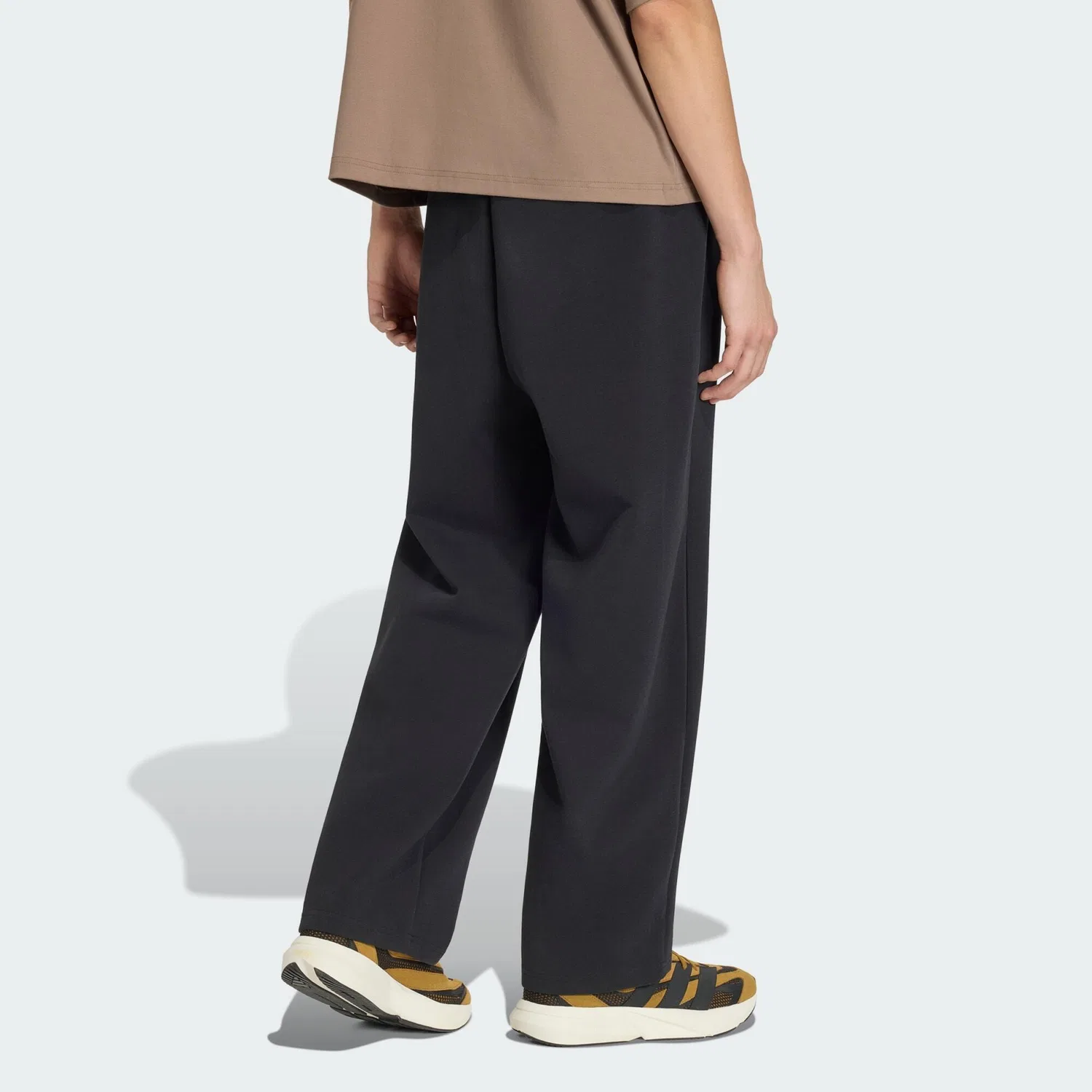 Женские спортивные брюки свободного кроя Soft Lux Hose, Adidas, Черный — фото 4