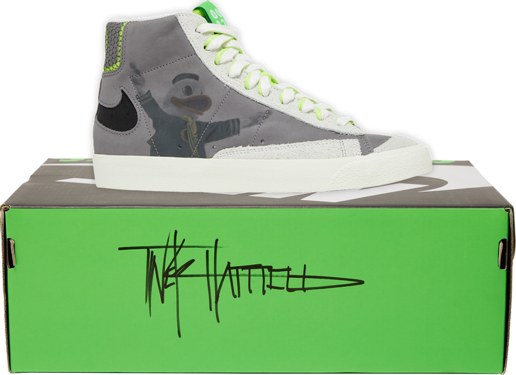 Кроссовки Nike Blazer Mid ’77 'University of Oregon Football' Tinker Hatfield Signed Box, серый - фото