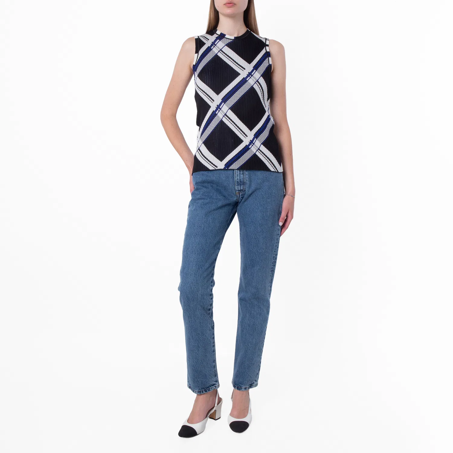Жилет из шелка с жаккардовым узором Check Jacquard Silk Vest Burberry, Black Ip Chk — фото 4