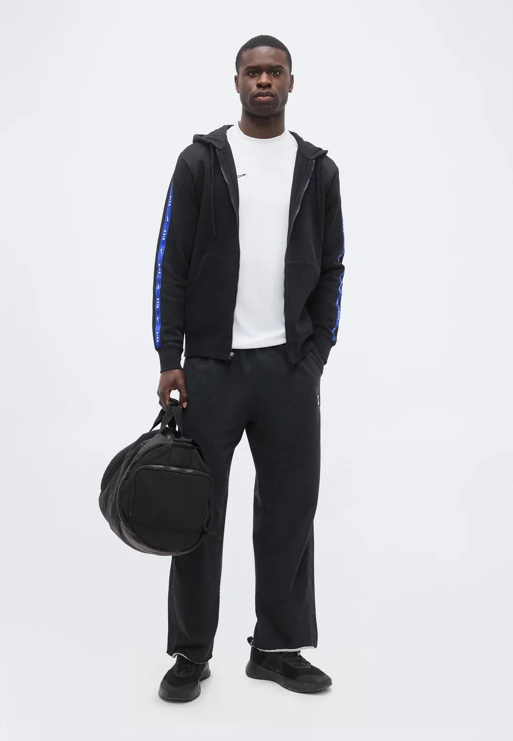 Худи CFC - клубная одежда Nike Performance, Black/Bright Blue — фото 2