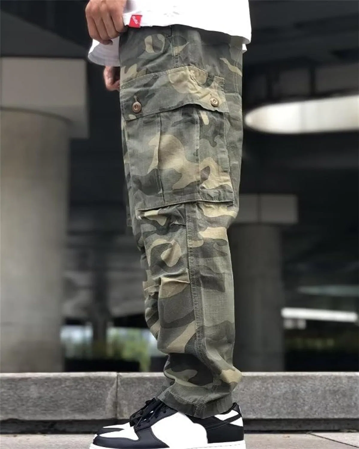 Мужские брюки карго свободного кроя, модель Camo Sweatpants, хаки — фото 2