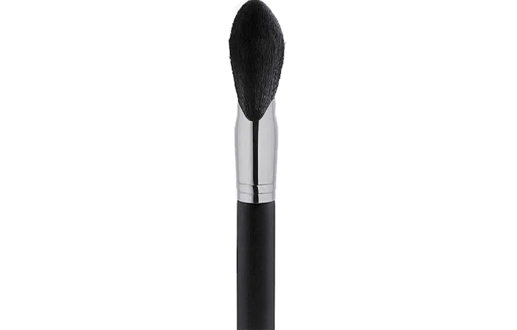 Женская кисть для макияжа #140 Synthetic Full Fan Brush MAC, Черный — фото 2