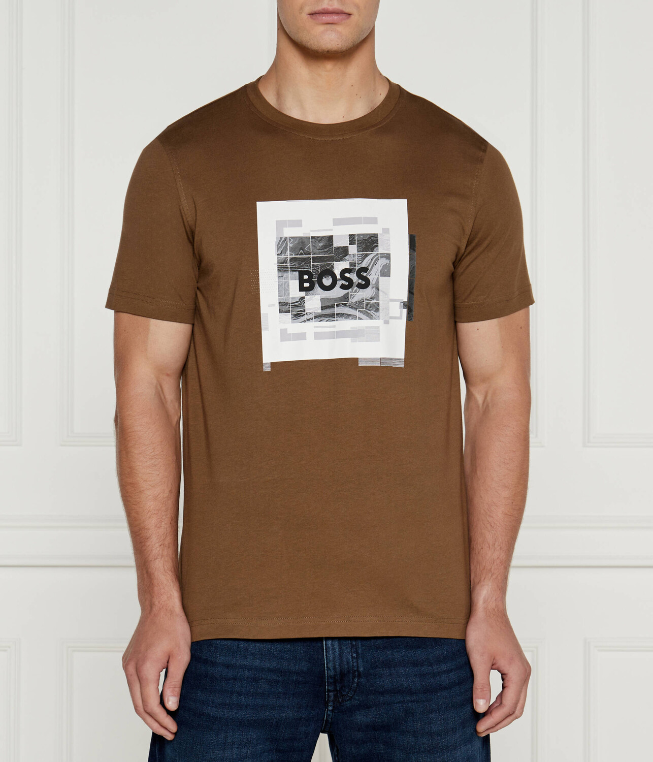 

Футболка BOSS ORANGE Urban Regular Fit, коричневый