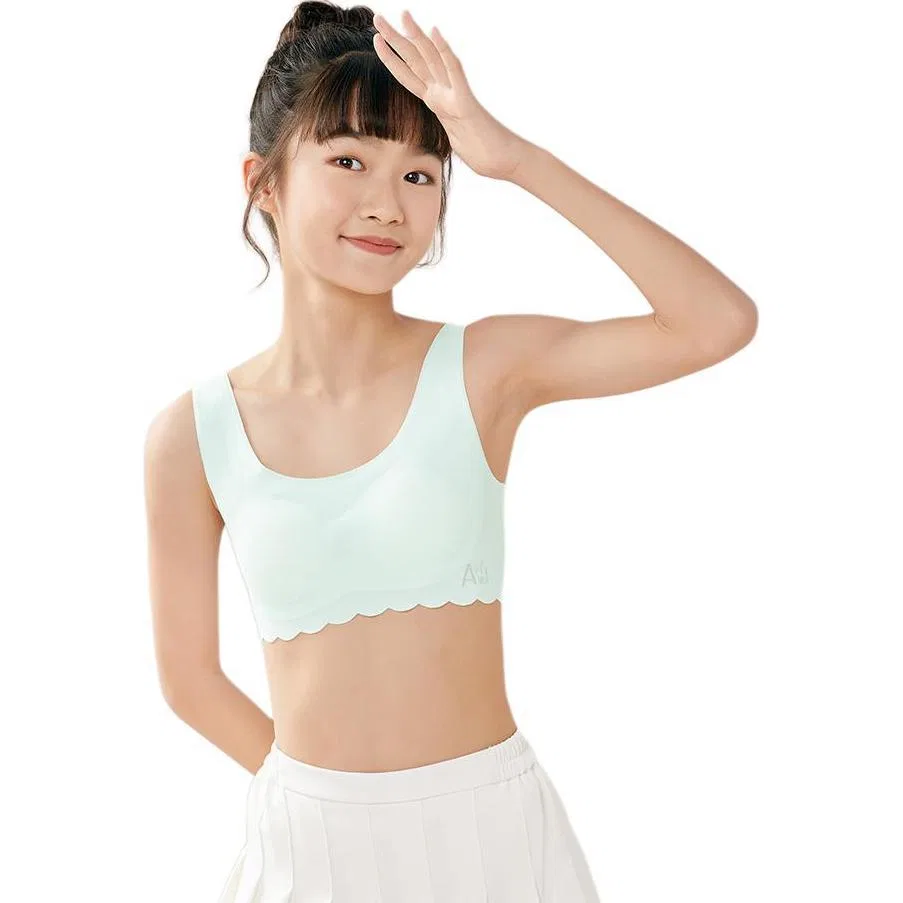 Детское бюстгальтер для девочек с принтом Red Bean Letter Red Bean Simple Invisible Seamless Lightweight Soft Support Anti-exposure Bra, Light Green