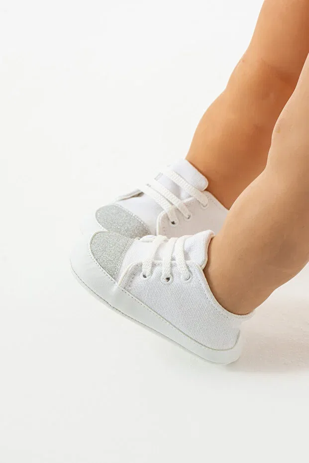 Детские ботинки для девочек на шнуровке First Step Non-Slip Sole Lace-Up Glitter Detail Comfortable Baby Girl Shoes Booties Yummy Kids, White/Grey — фото 2