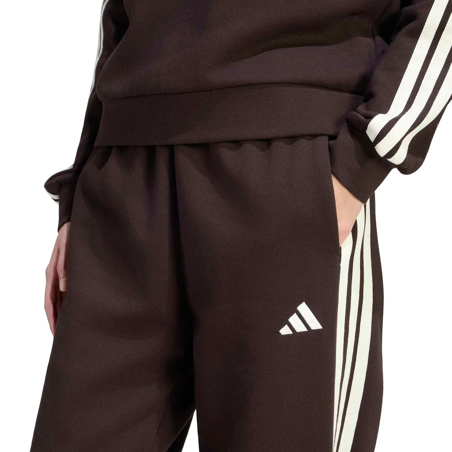 Женские спортивные штаны из флиса с логотипом Adidas Essentials 3S Fleece Loose Pants, Braun Weiss Braun — фото 4