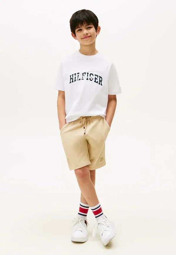 Футболка хлопковая Mixed logo-print T-Shirt Tommy Hilfiger, White, белый