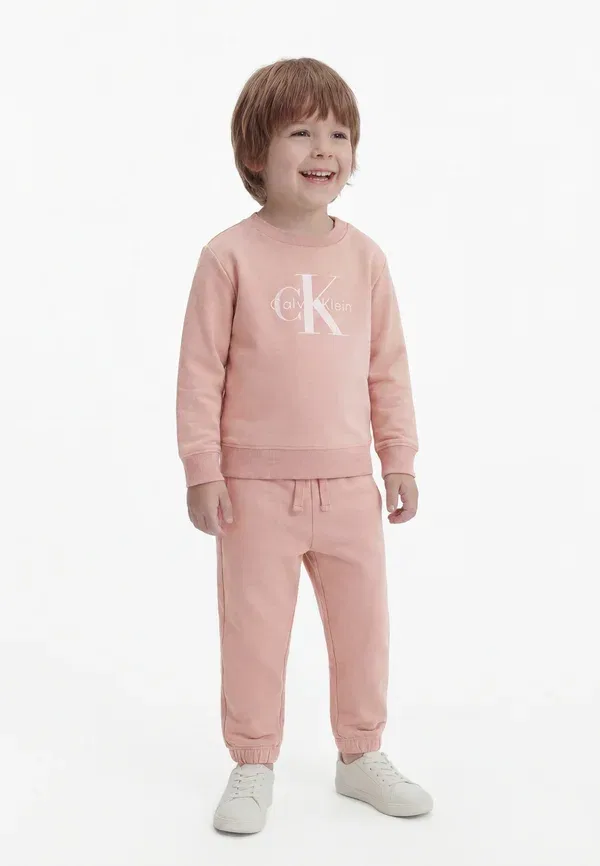Детский спортивный костюм Calvin Klein Jeans