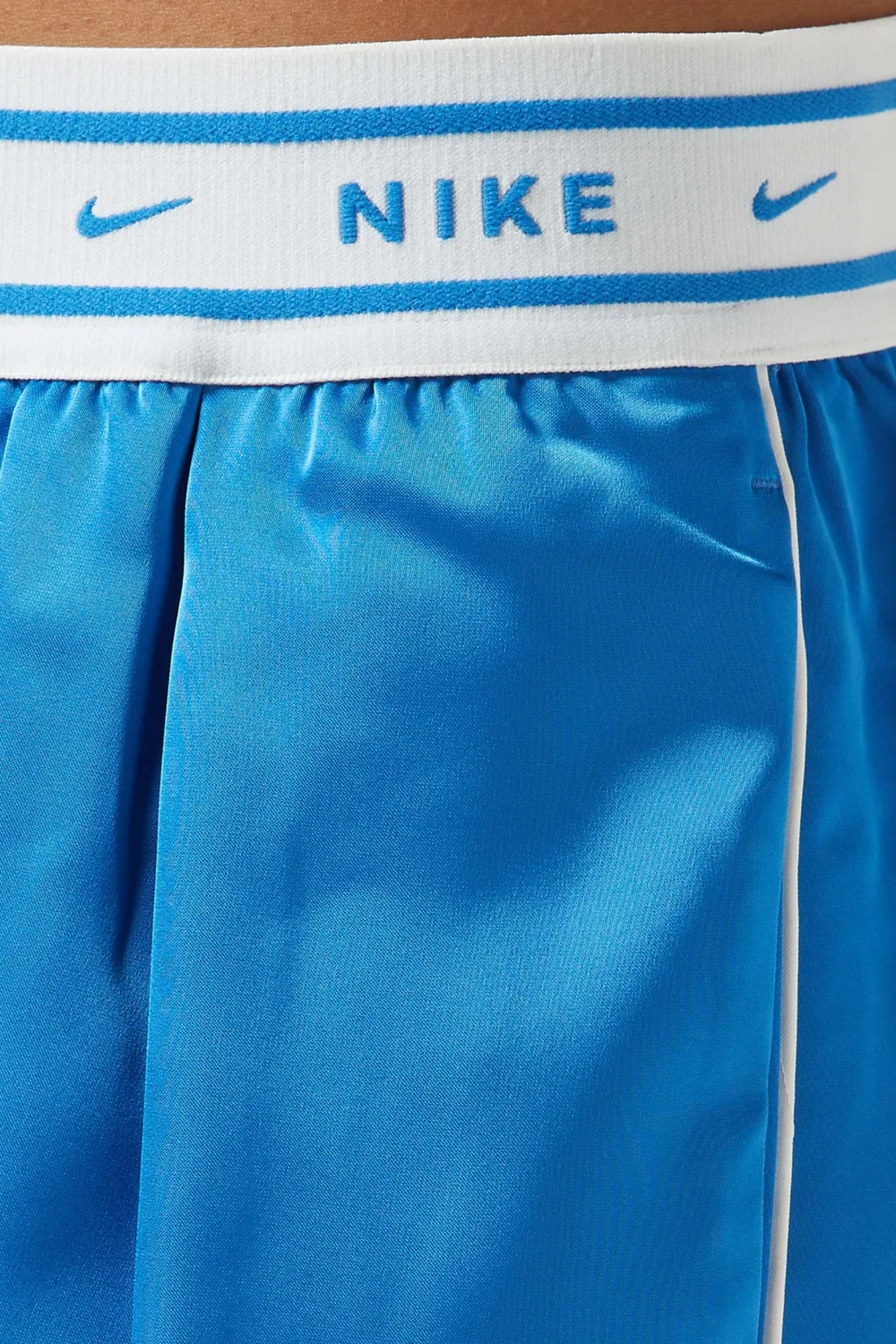 Шорты свободные на средней посадке из атласа Nike — фото 4