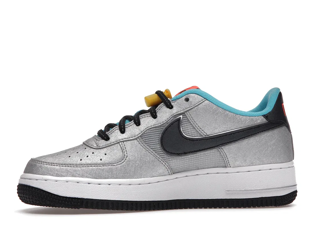 Детские кроссовки Lifestyle Nike Air Force 1 Low Nike, Metallic Silver/Hyper Crimson-Speed Yellow-Black — фото 3