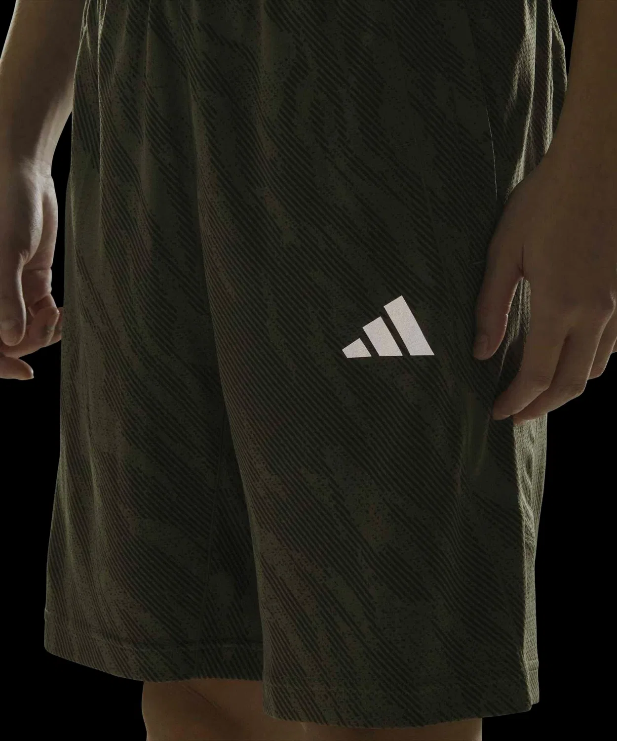Мужские шорты с принтом Tech Essentials Cool Touch Regular Fit Camo AOP 9 Inch Shorts Adidas, Khaki — фото 3