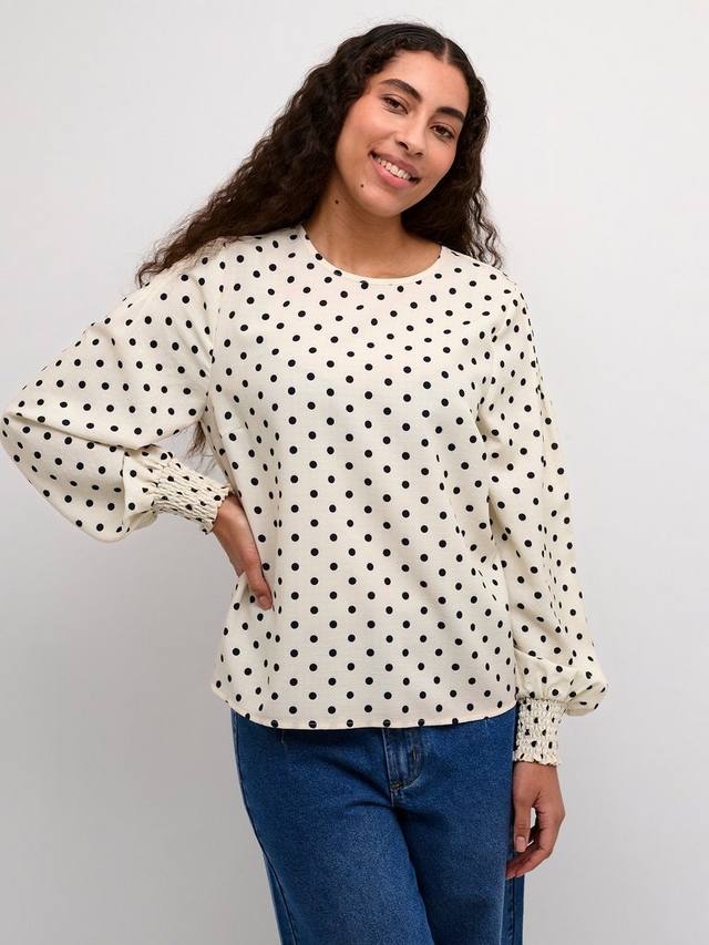 

Топ oscarna в горошек KAFFE, цвет Chalk/Black