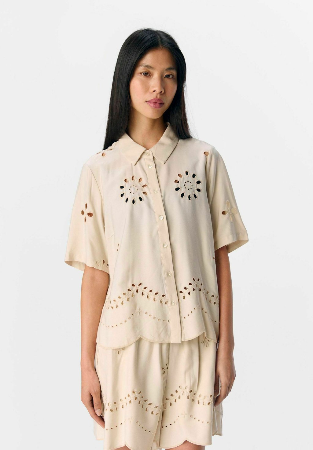 

Блузка на пуговицах BRODERIE ANGLAISE Object, бежевый