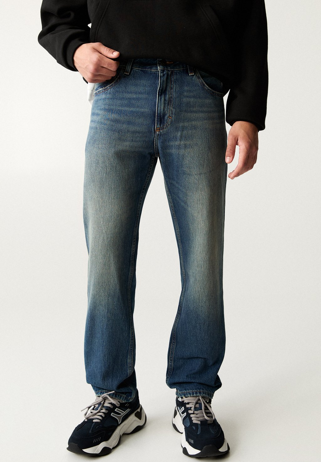 

Джинсы прямого кроя STRAIGHT VINTAGE PULL&BEAR, цвет Dark Blue Denim