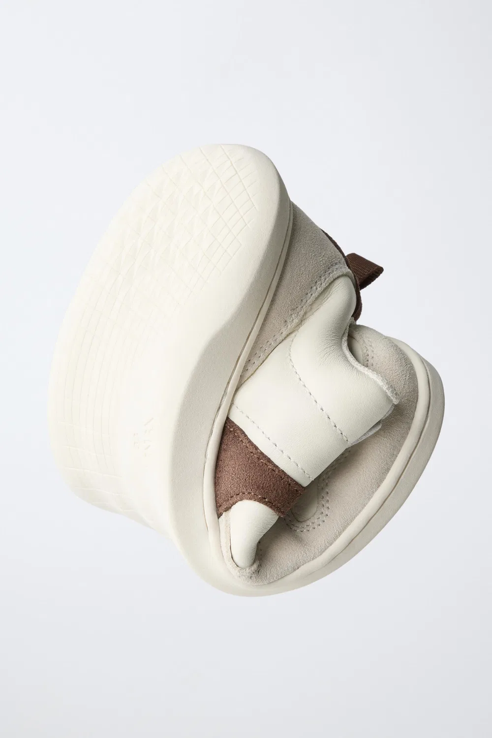 КОЖАНЫЕ КРОССОВКИ ДЛЯ БОСИКОМ ZARA, Ecru White — фото 3