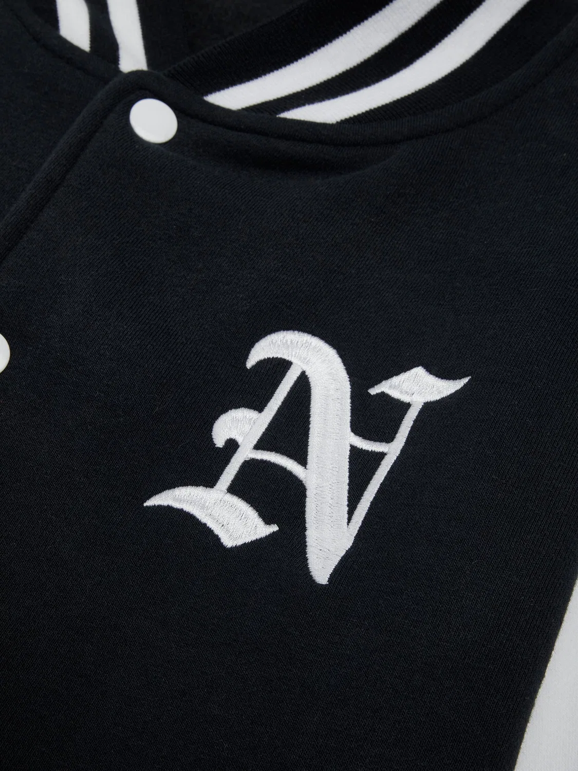 Куртка бейсбольная Varsity Jacket Dollymix, черно-белая — фото 2