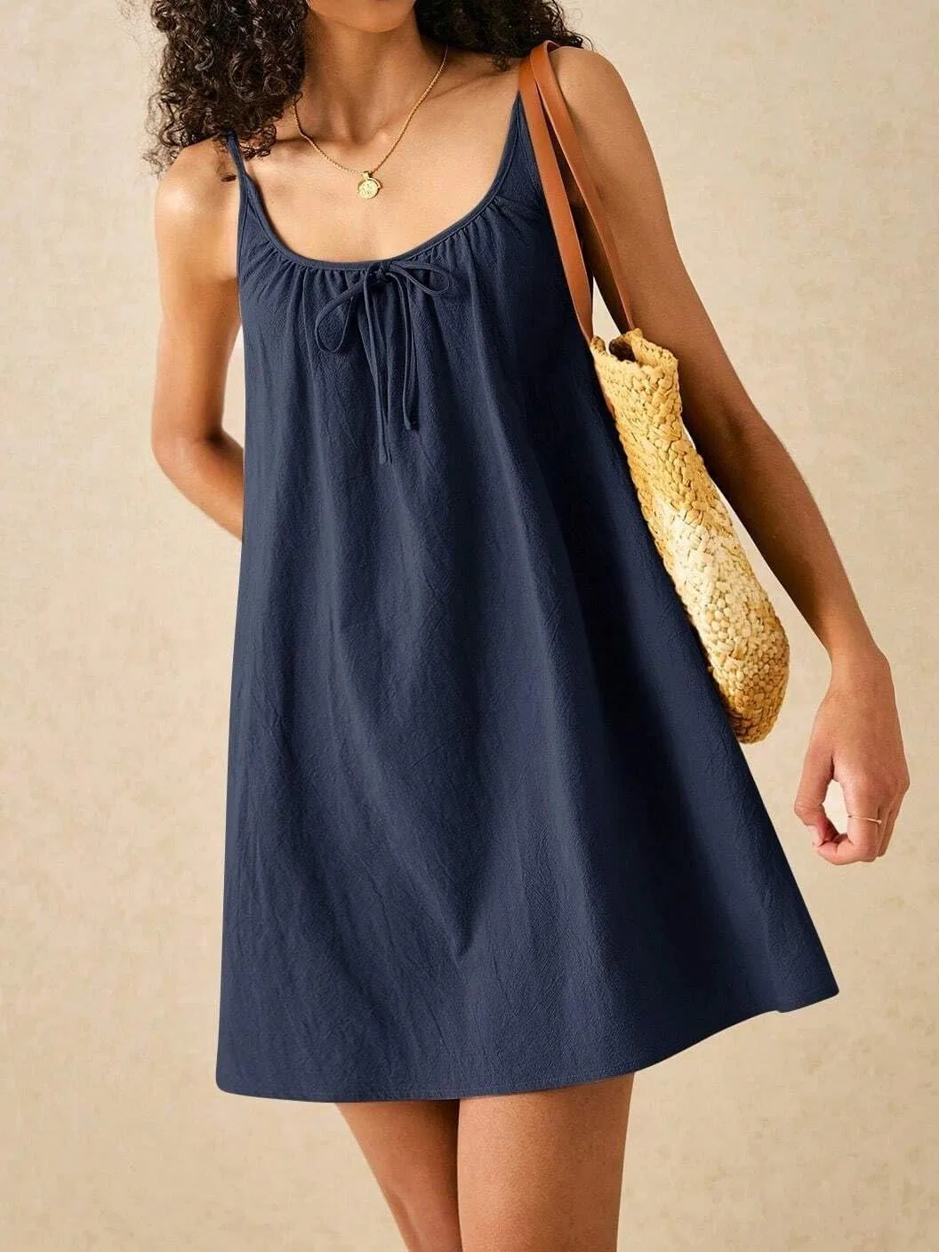 Женское повседневное платье на бретелях с открытой спиной, Navy Blue — фото 2