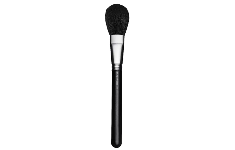 Кисть для румян MAC Large Coloring Blush Brush #150, Soft