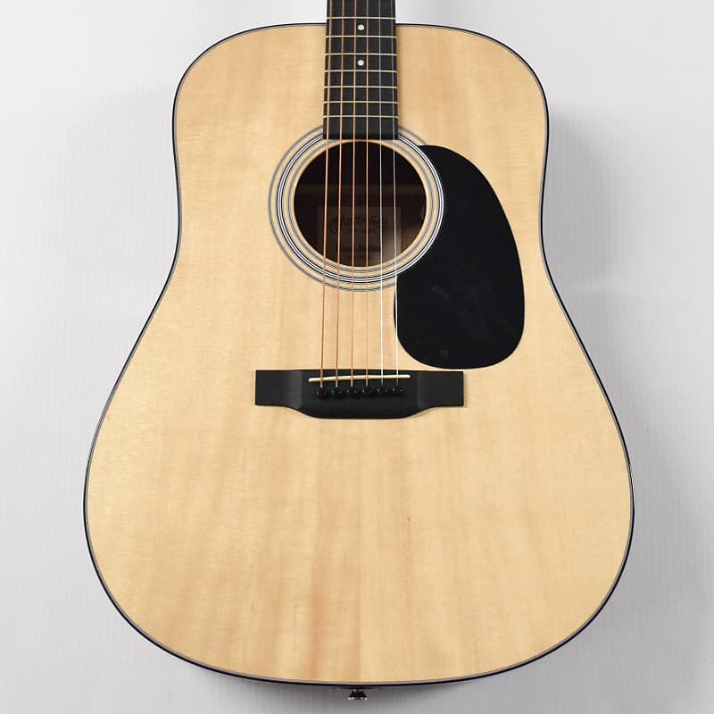 

Акустическая электрогитара Martin D-12E Road Series, натуральный цвет D-12E Road Series Acoustic-electric Guitar