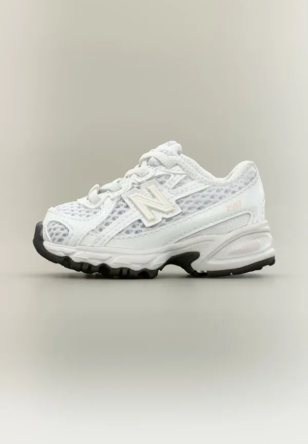 Кроссовки дышащие 740 New Balance white/rose sugar, белый/розовый