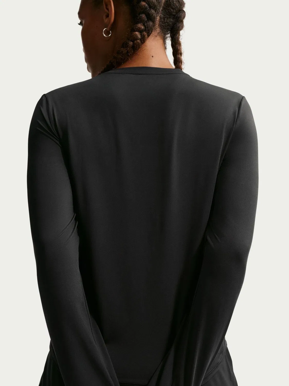 Футболка Nike One Classic Dri-FIT с длинным рукавом, черная — фото 4
