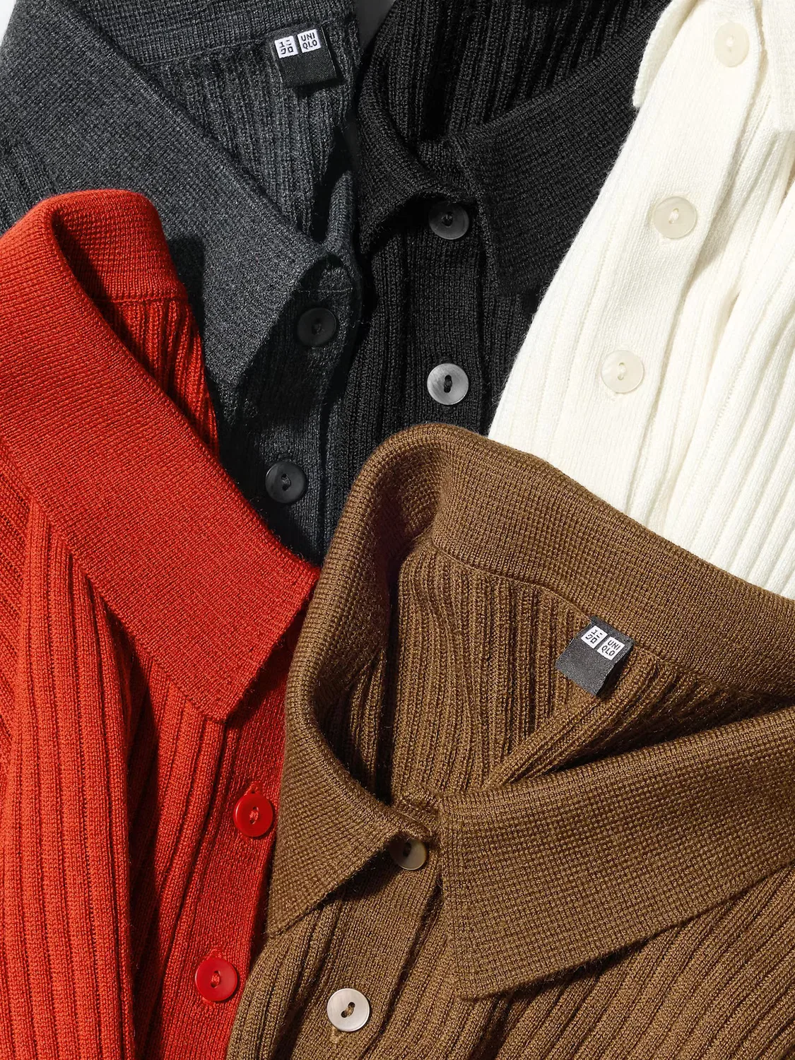 Свитер поло Uniqlo, вязаный ребристый свитер-поло из смеси мериносовой шерсти, кремовый — фото 4