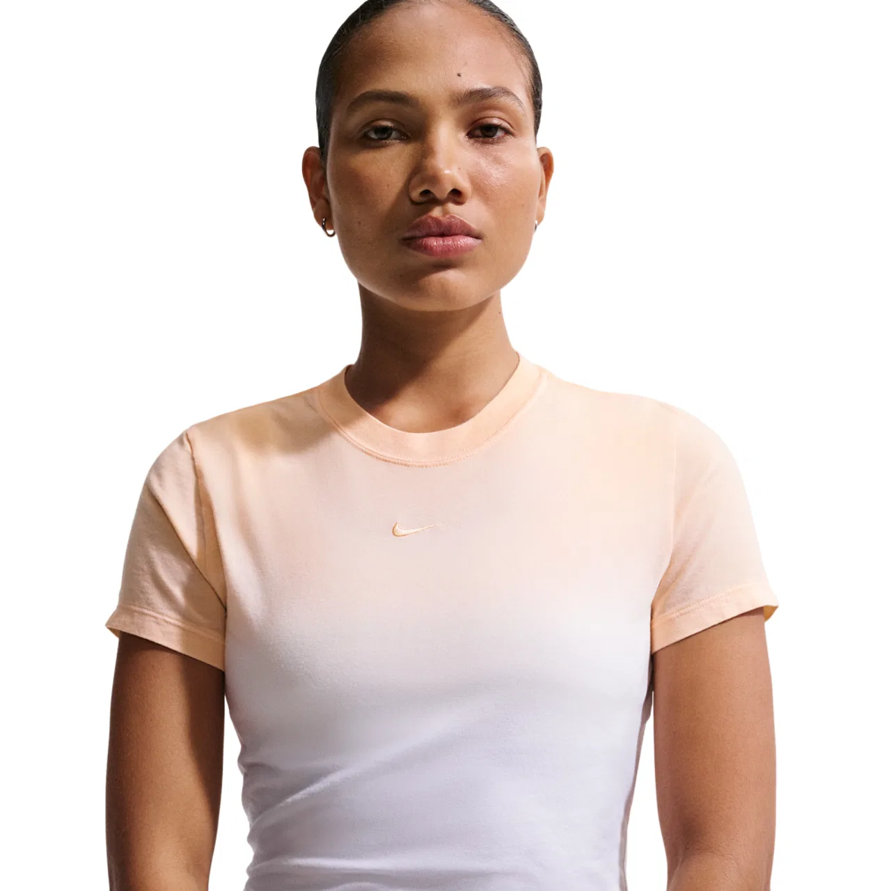 Женская футболка Chill Crop PNX Dip Dye Nike, цвет Ice Peach/White