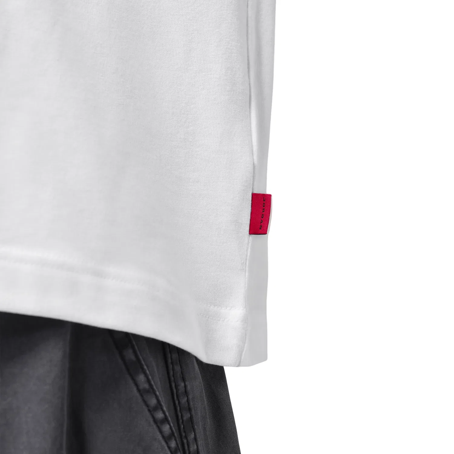 Женская футболка Air Jordan Flight Girlfriend Graphic T-Shirt 'White' Jordan, белый — фото 4