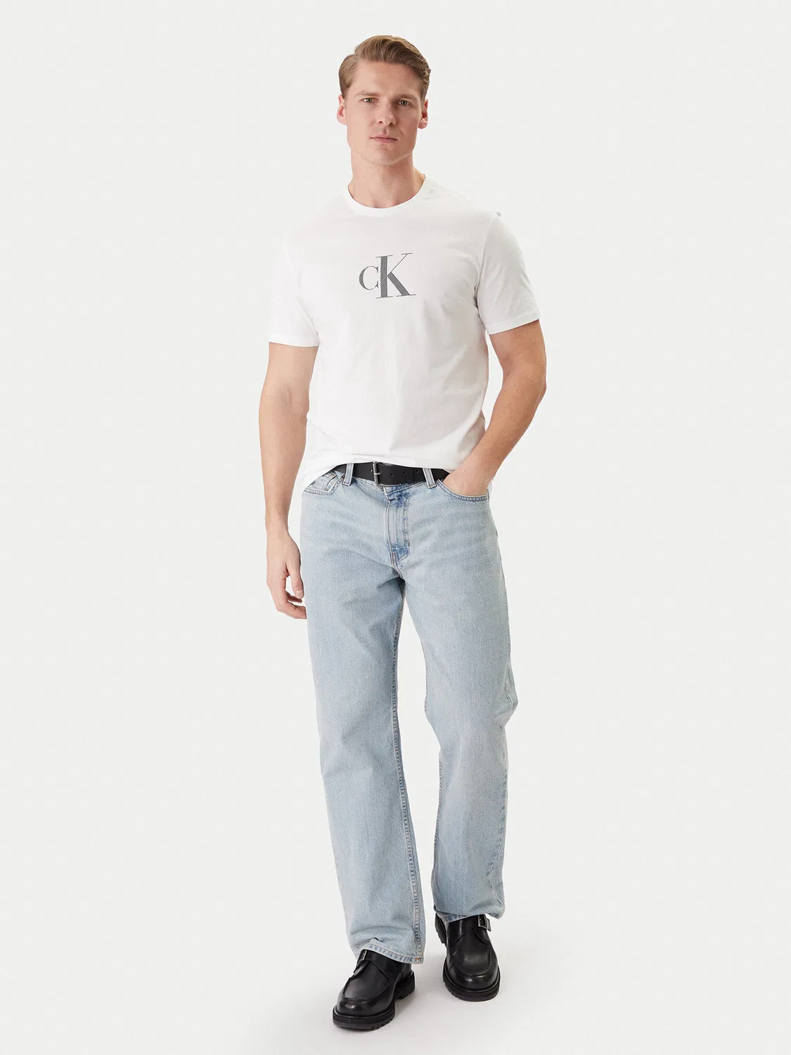 Мужская футболка стандартного кроя Calvin Klein, белый — фото 2
