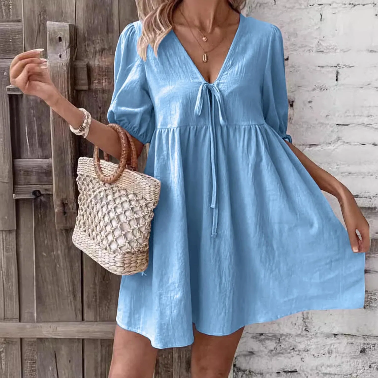Женское мини-платье с V-образным вырезом Babydoll, Sky Blue — фото 2