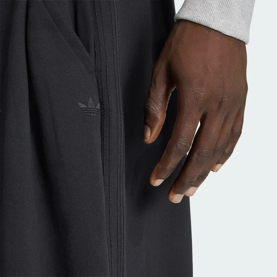 Брюки ADIDAS ORIGINALS свободного кроя 'Premium Essentials' черного цвета — фото 4