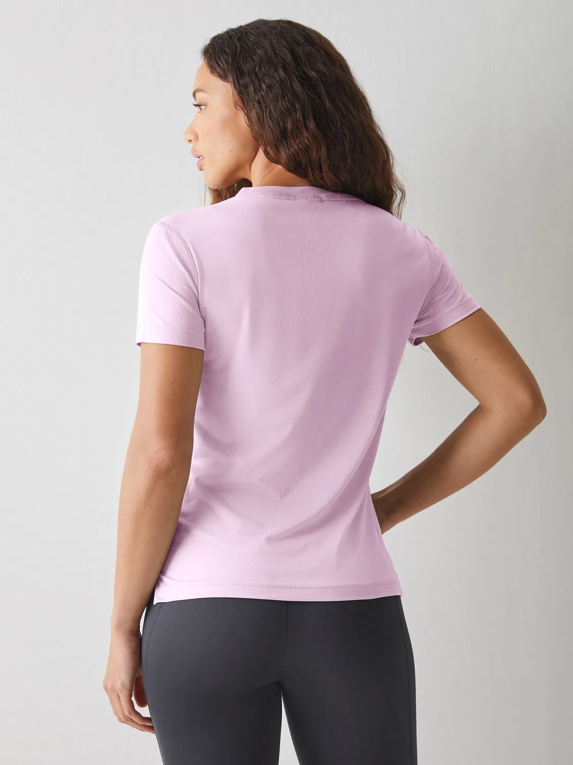 Футболка с V-образным вырезом adidas Workout Essentials, Light Pink — фото 2