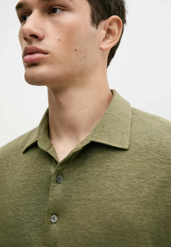 Поло из льна Short sleeve polo Massimo Dutti, Khaki, хаки — фото 4