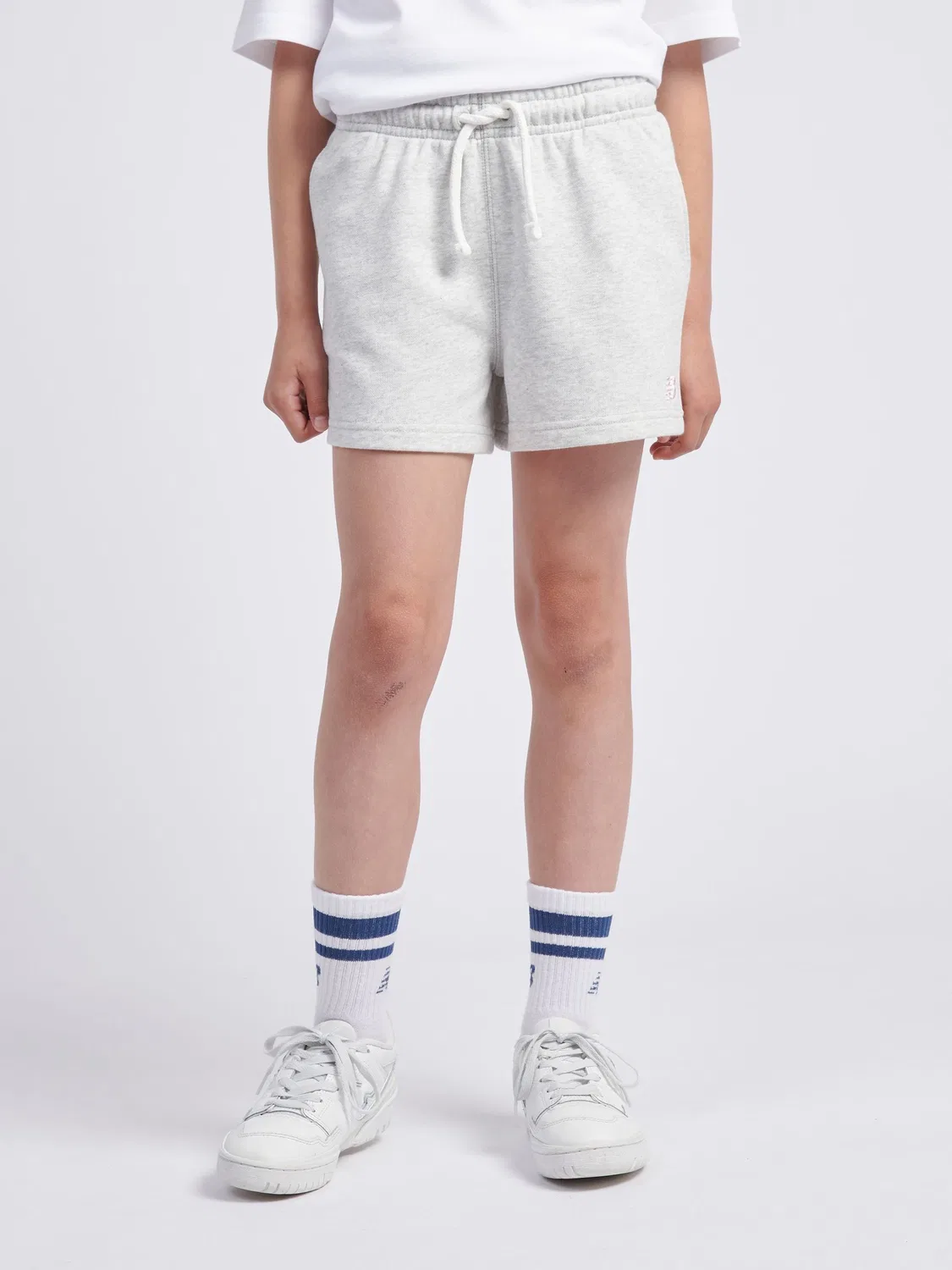 Шорты New Balance Small Logo, серый
