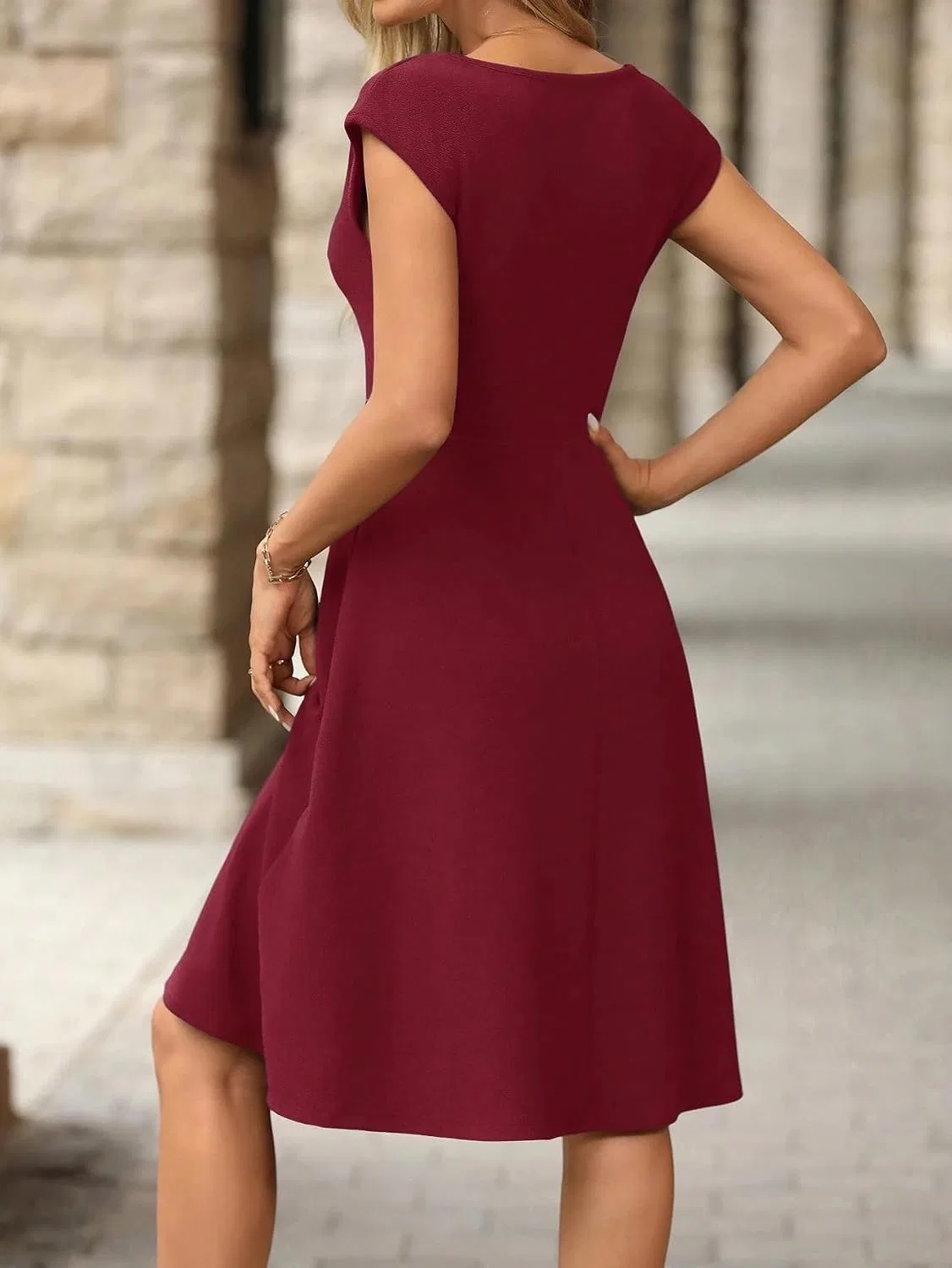 Женское элегантное платье A-силуэта с рукавами-крылышками Burgundy — фото 2