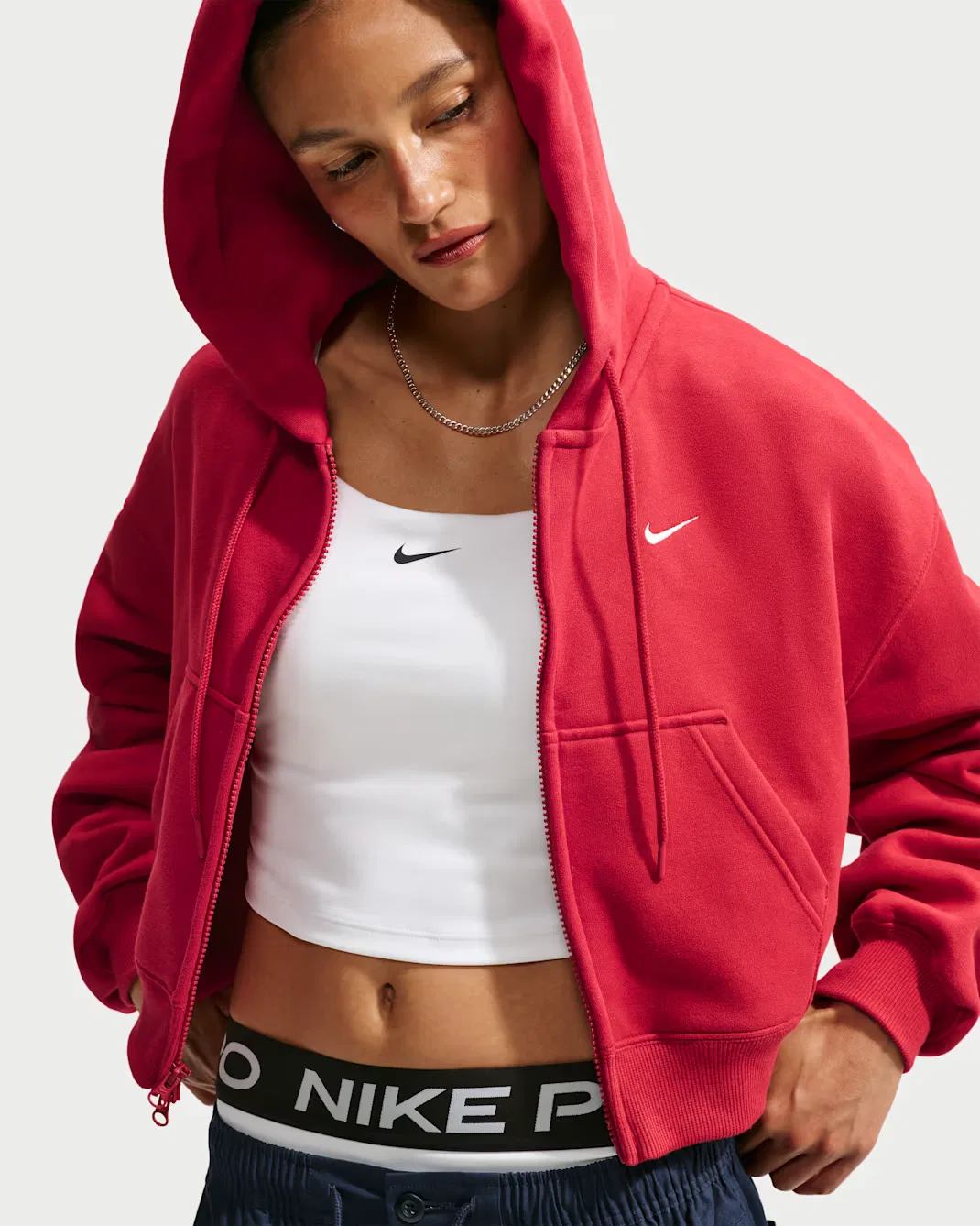 Женская укороченная толстовка оверсайз на молнии Nike Studio Fleece Medium Weight, Tough Red/Sail