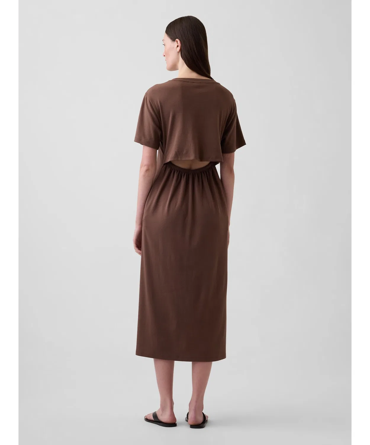 Женское платье-футболка с принтом GAP Logo Cutout Mididress GAP, Brown — фото 3