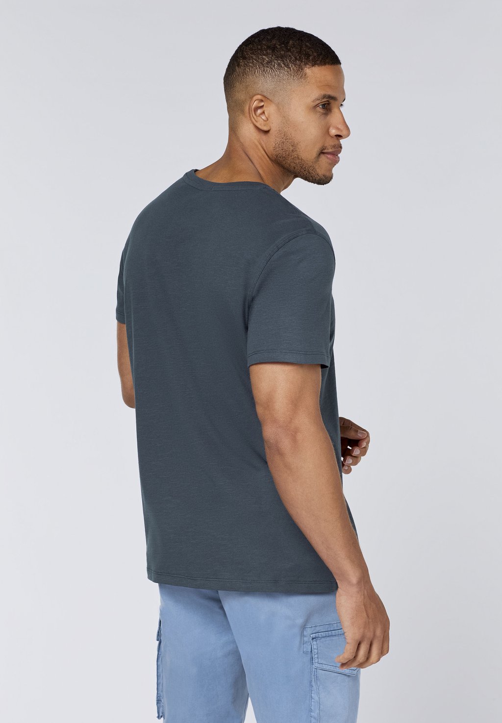 

Футболка с принтом Chiemsee, темно-синий