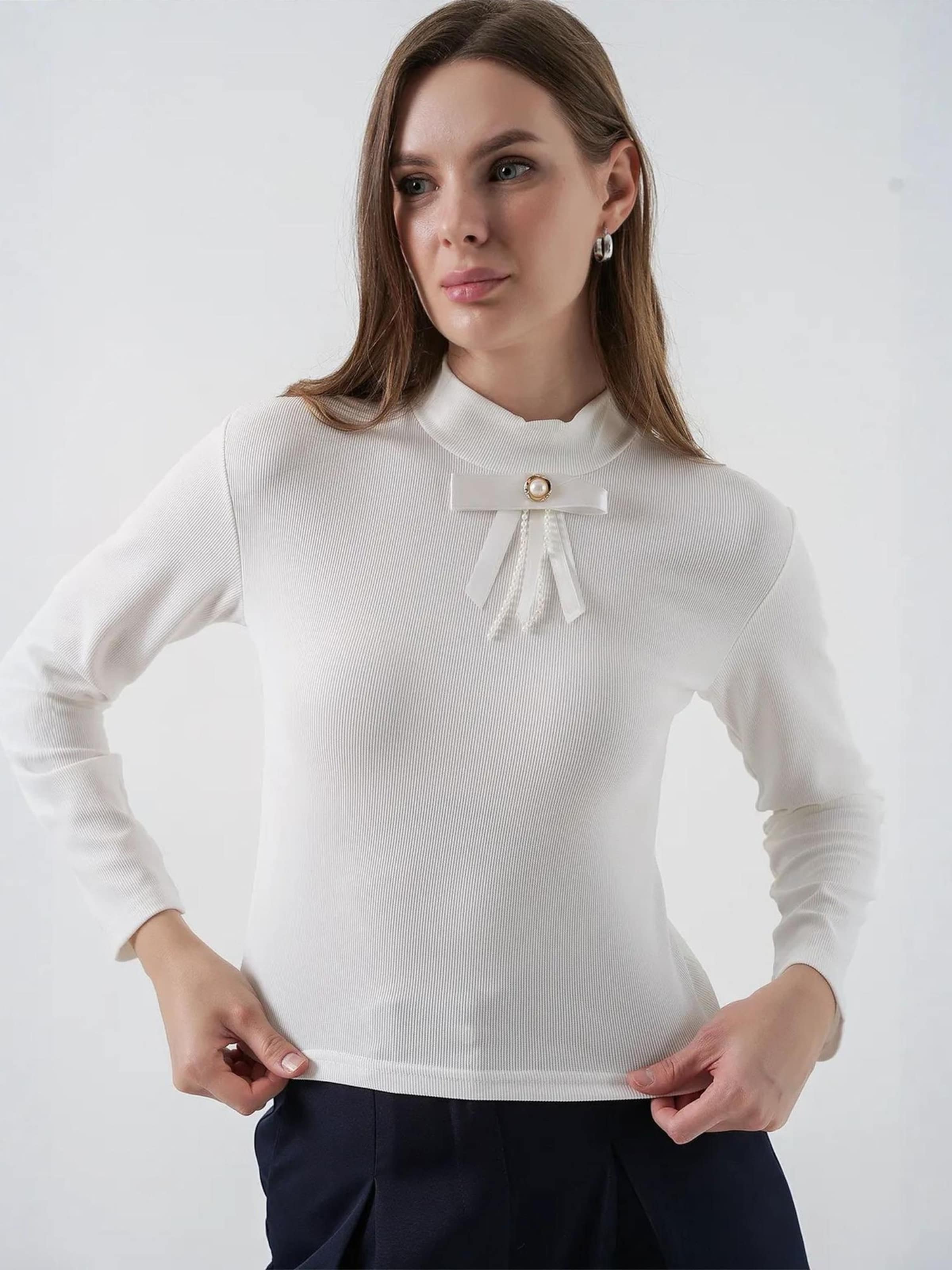 

Bigdart Блузка в белом цвете