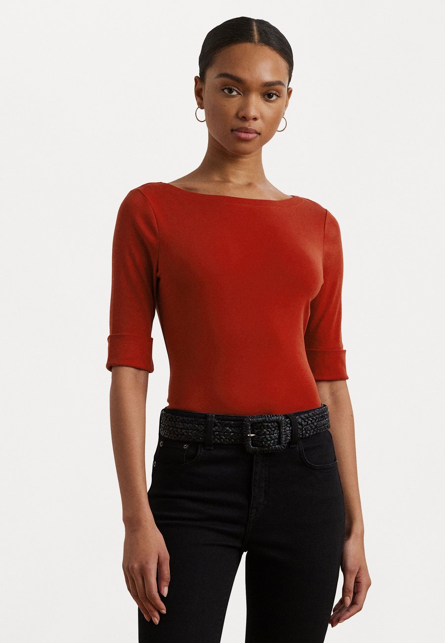 

Футболка Lauren Ralph Lauren STRETCH COTTON BOATNECK TEE, Madison Red/Red, Красный, Футболка Lauren Ralph Lauren STRETCH COTTON BOATNECK TEE, Madison Red/Red