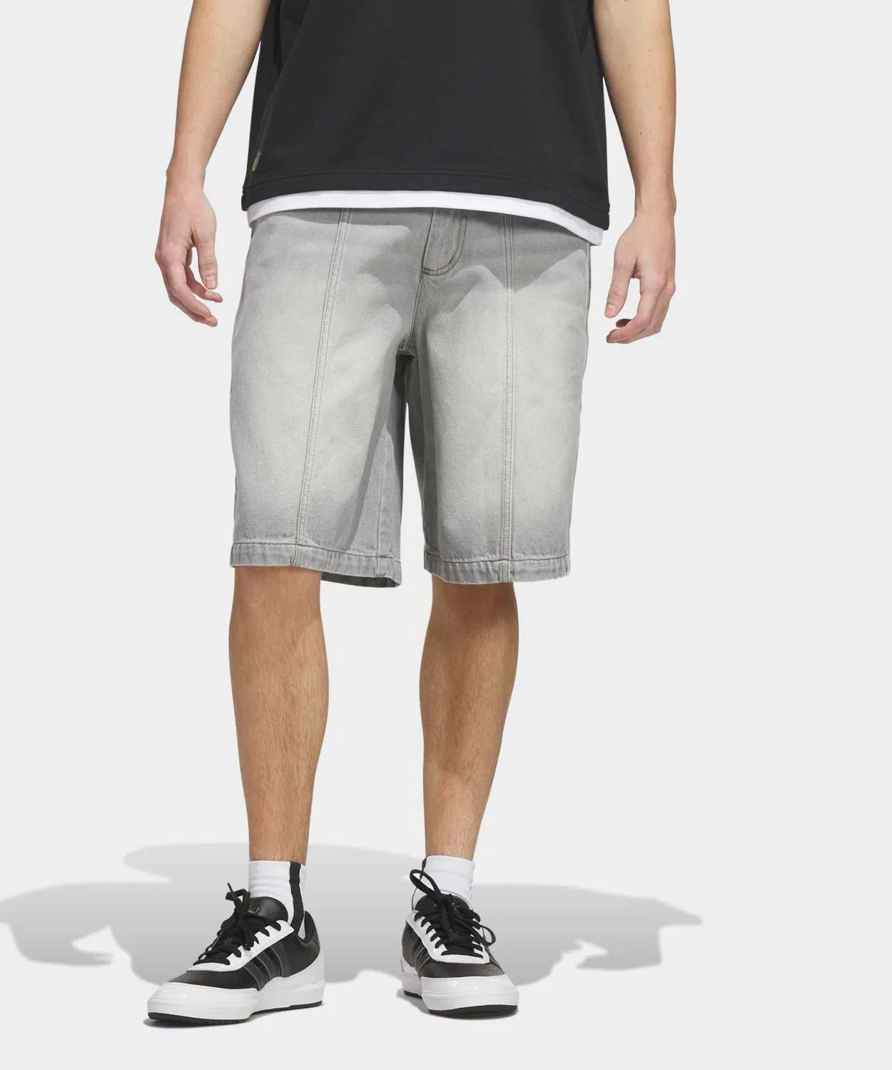 Мужские джинсовые шорты свободного кроя Skateboarding x Tyshawn Washed Denim Shorts Adidas, Grey — фото 3