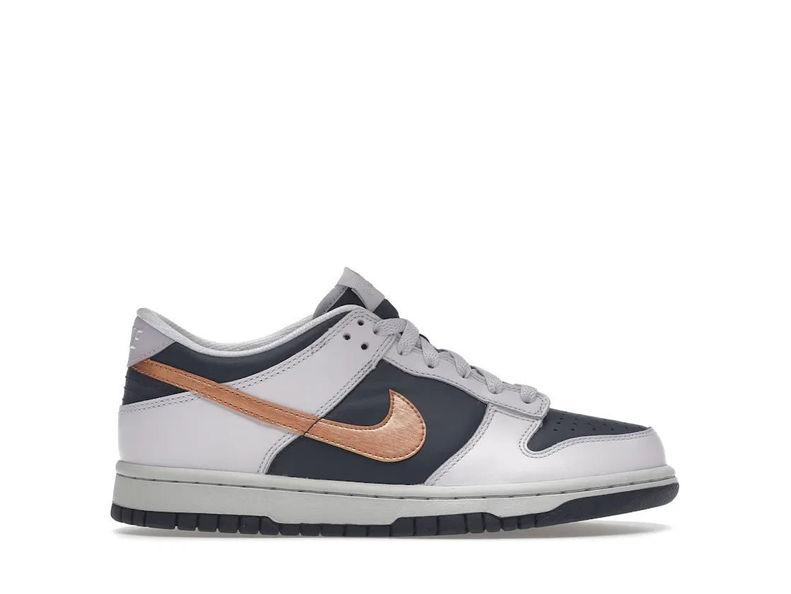 Детские кроссовки с металлическим логотипом Nike Dunk Low SE Nike, Thunder Blue/Barely Grape/Violet Frost/Metallic Copper