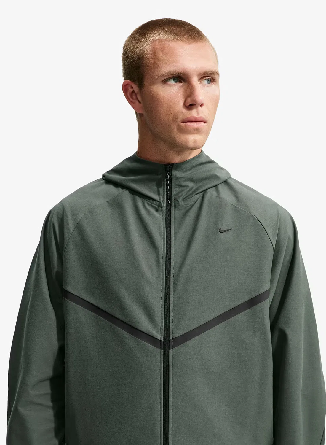 Куртка ветровка с принтом Tech Knit Windrunner Nike, зеленый — фото 3