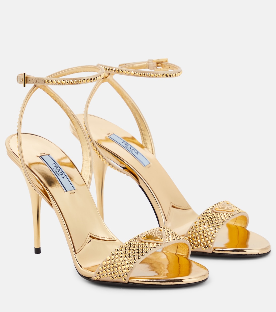 Атласные босоножки, украшенные кристаллами Prada, Platino